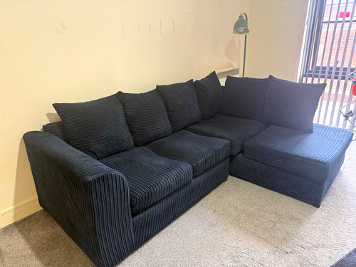 Black striped fabric corner - black,
