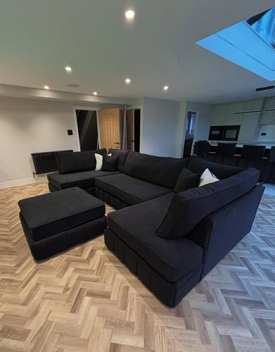 Large black plush - black, corner