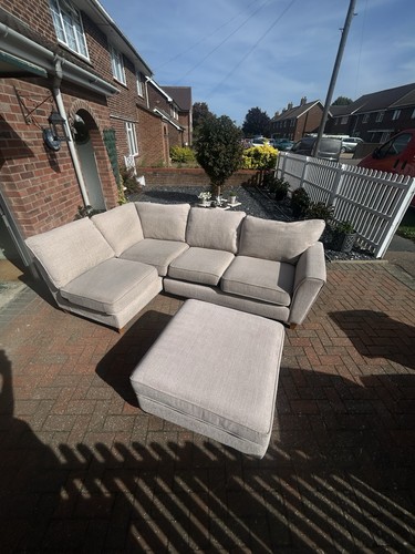 Must seater corner sofa - go,